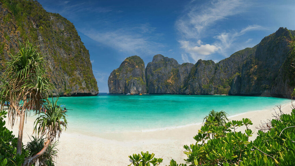 Spend The Day Scuba Diving In Phuket